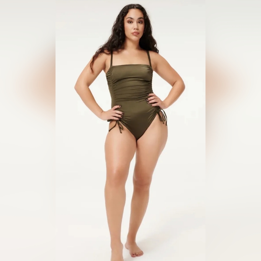 Good American, Shine Ruched One Piece, Size 5 LAVENDER